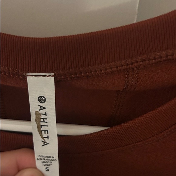 NWOT Athleta Momentum Seamless Top Rust- Small - Picture 2 of 5